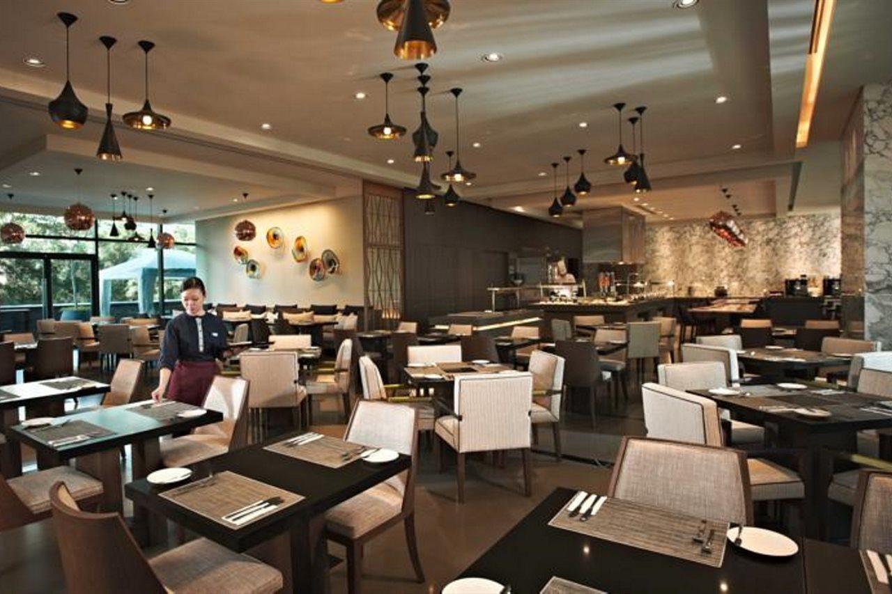 Carlton City Hotel Σιγκαπούρη Εξωτερικό φωτογραφία The interior of the restaurant