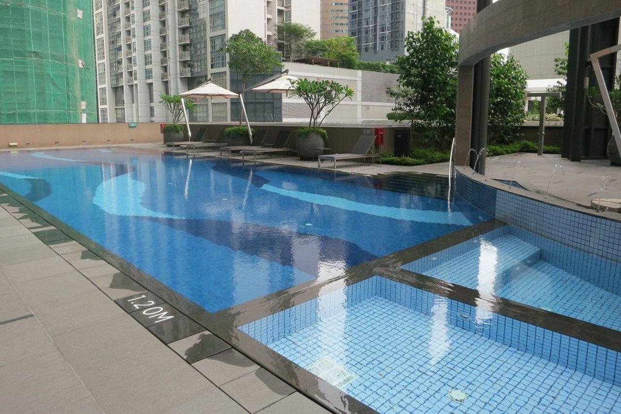 Carlton City Hotel Σιγκαπούρη Εξωτερικό φωτογραφία Swimming pool at The Panorama